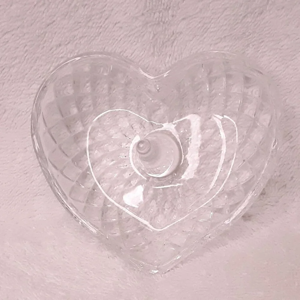 HOST PICK!!  NEW Heart-shaped clear glass ring holder